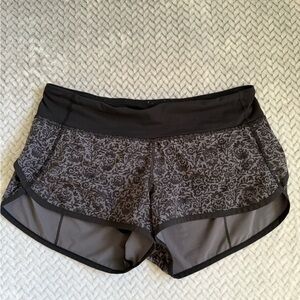 lululemon athletica Black and Gray Patterned Athletic speed Shorts